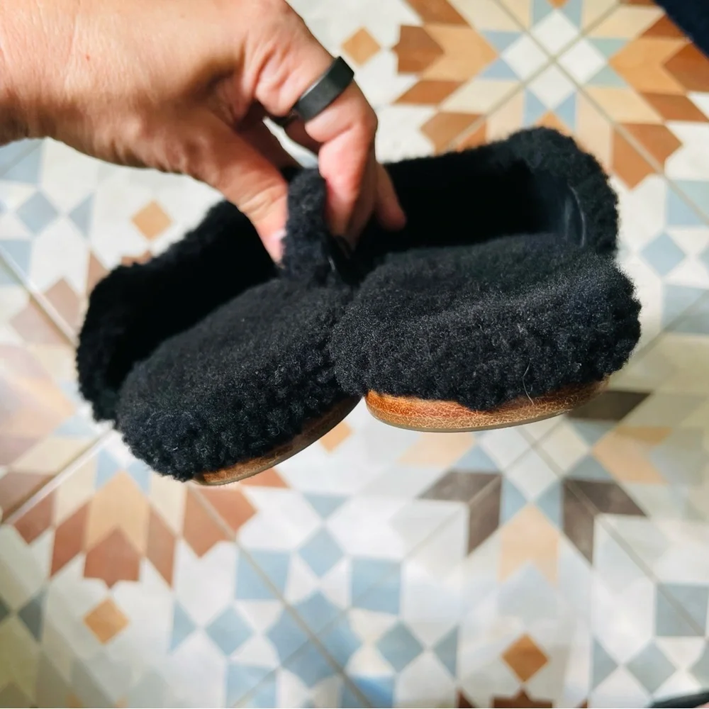 Sleeper Black Genuine Shearling Backless Slipper, EU 38 - Picture 5 of 9